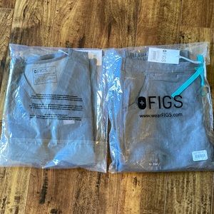 NWT Figs Grey Scrub Set